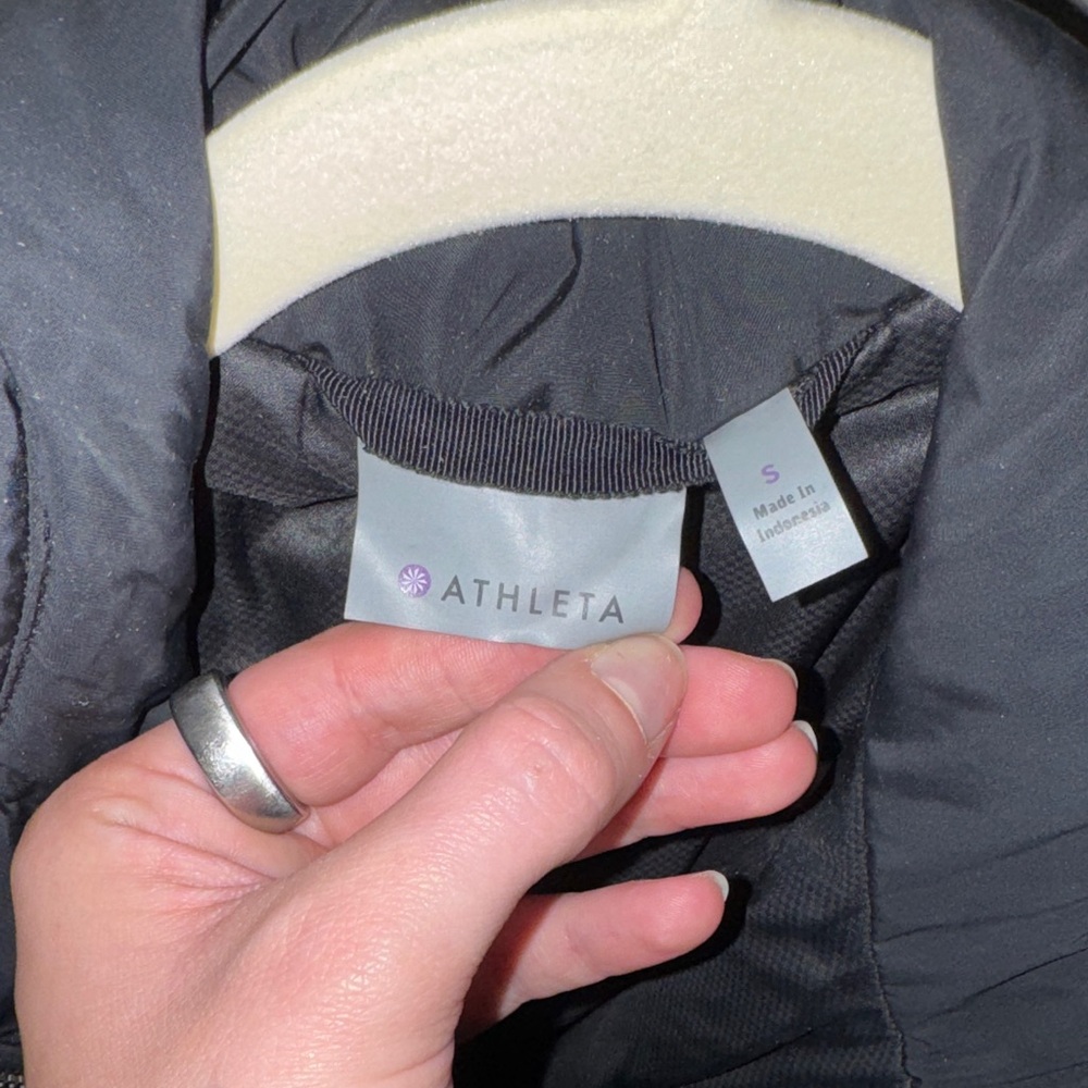 Athleta Women's Dark Gray Puffer Jacket